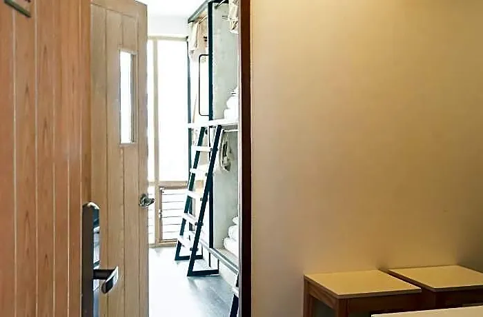 Vann Boutique House Hostel
