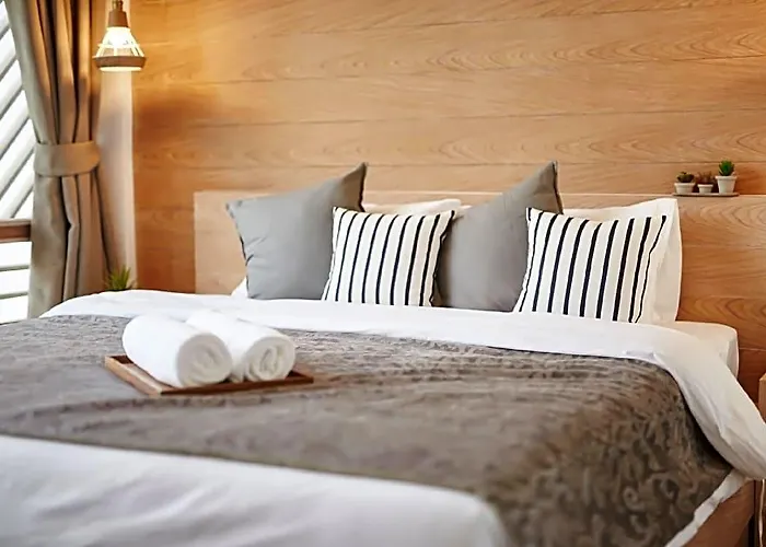 Vann Boutique House Hostel *