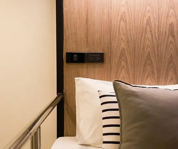 Vann Boutique House Hostel Bangkok