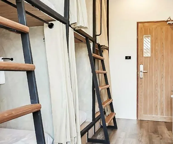 Vann Boutique House Hostel Bangkok