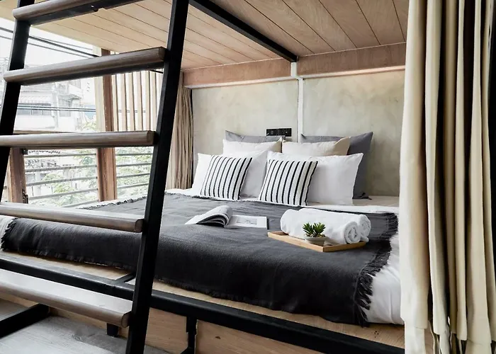 Vann Boutique House Hostel *