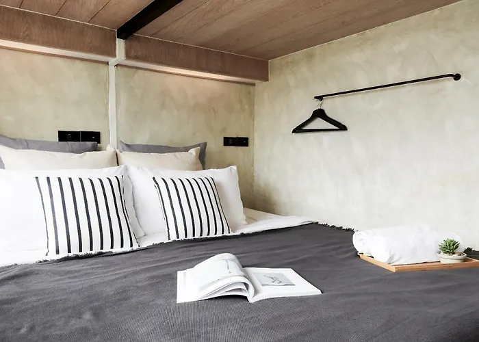 Vann Boutique House Hostel *